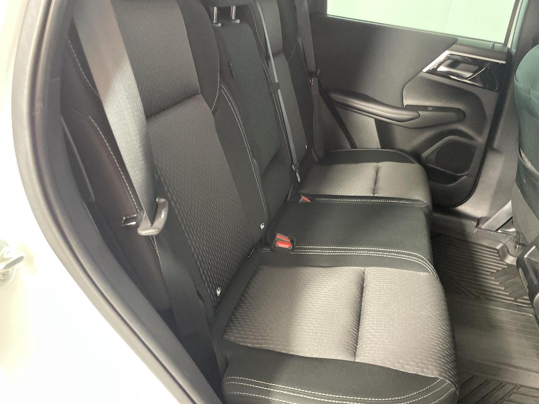 Photo '20' of Mitsubishi Outlander Photo '20' of Mitsubishi Outlander