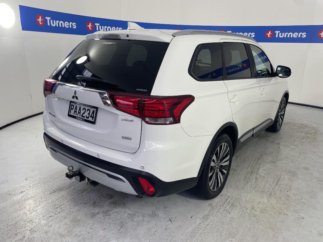 Photo '7' of Mitsubishi Outlander Photo '7' of Mitsubishi Outlander