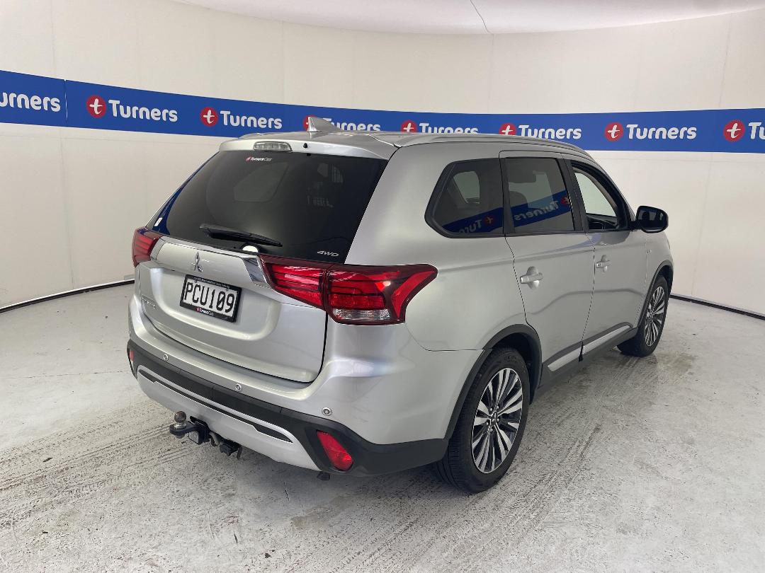 Photo '7' of Mitsubishi Outlander Photo '7' of Mitsubishi Outlander