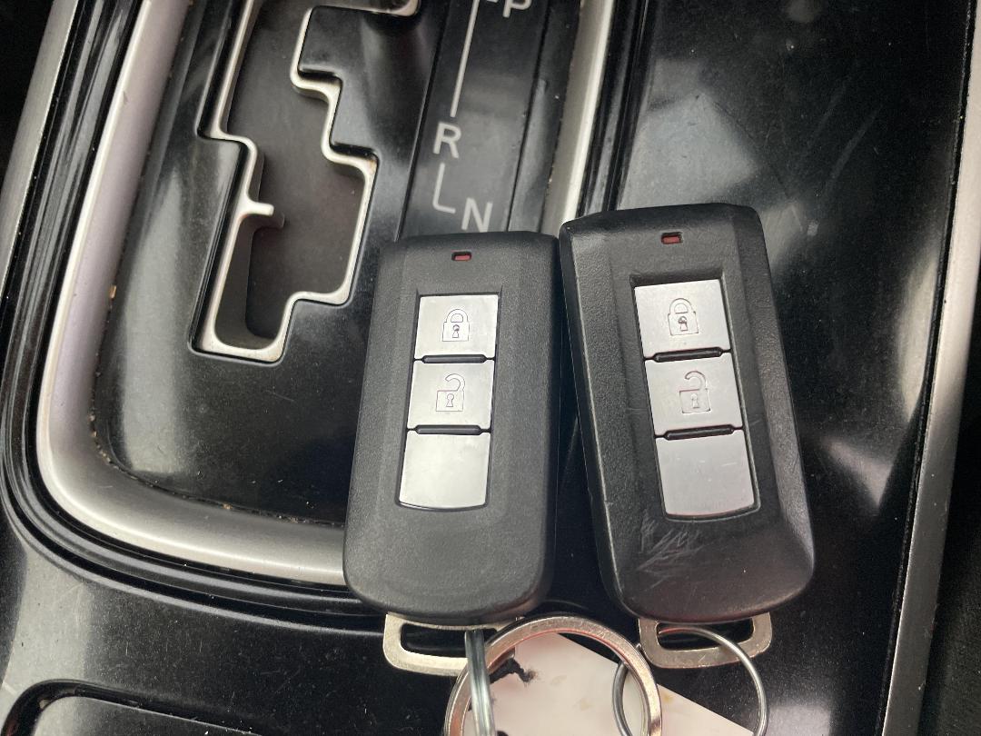 Photo '22' of Mitsubishi Outlander Photo '22' of Mitsubishi Outlander