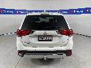 Thumbnail '6' of Mitsubishi Outlander