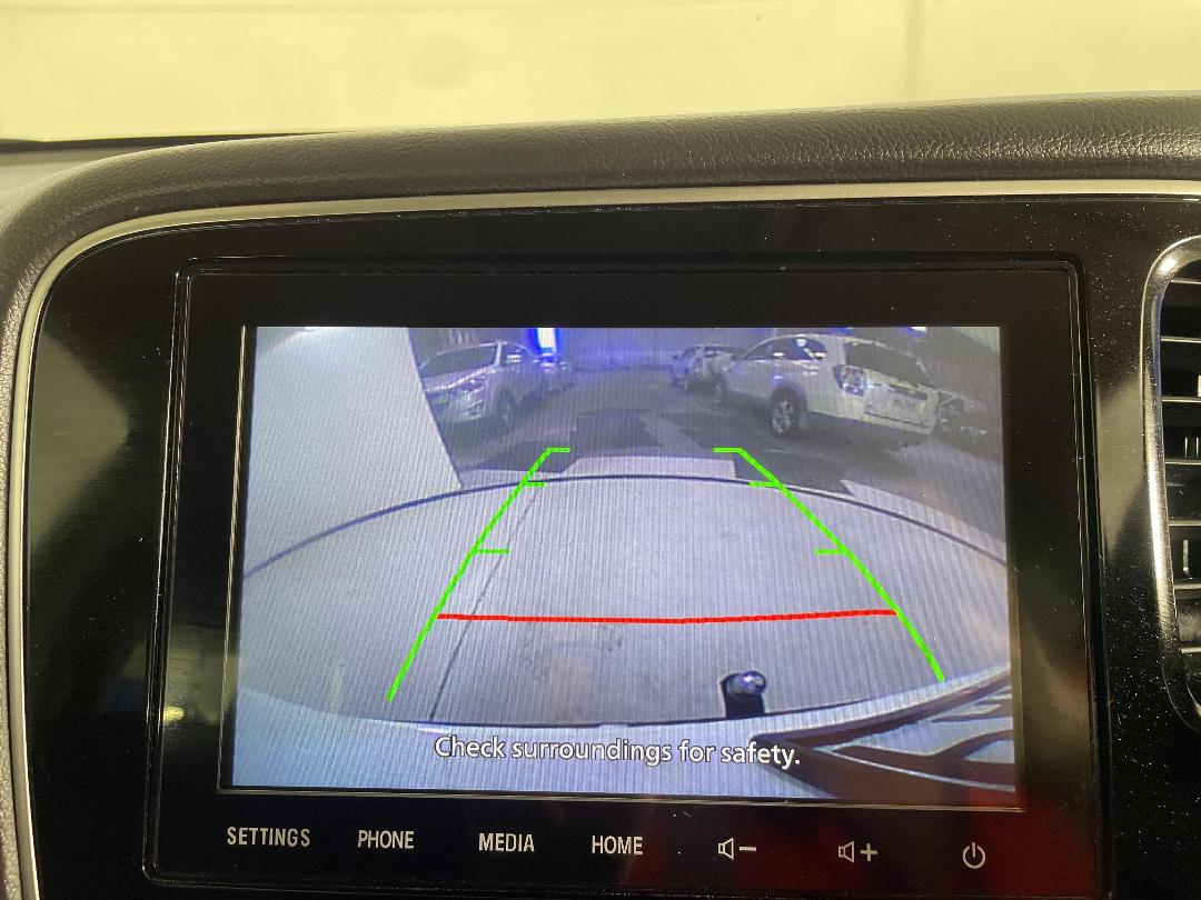 Photo '29' of Mitsubishi Outlander