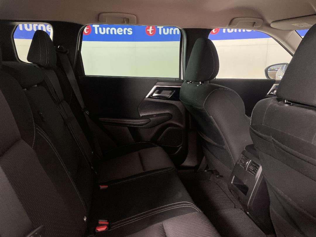 Photo '20' of Mitsubishi Outlander Photo '20' of Mitsubishi Outlander