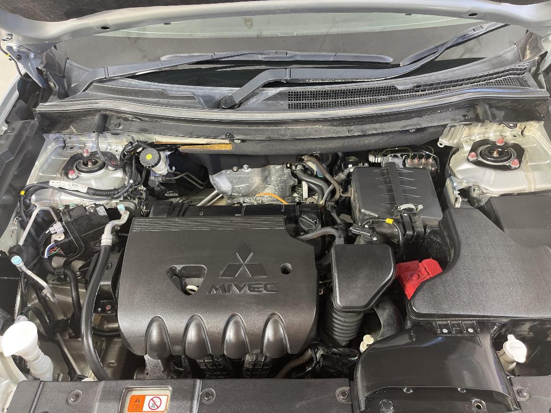 Photo '13' of Mitsubishi Outlander Photo '13' of Mitsubishi Outlander