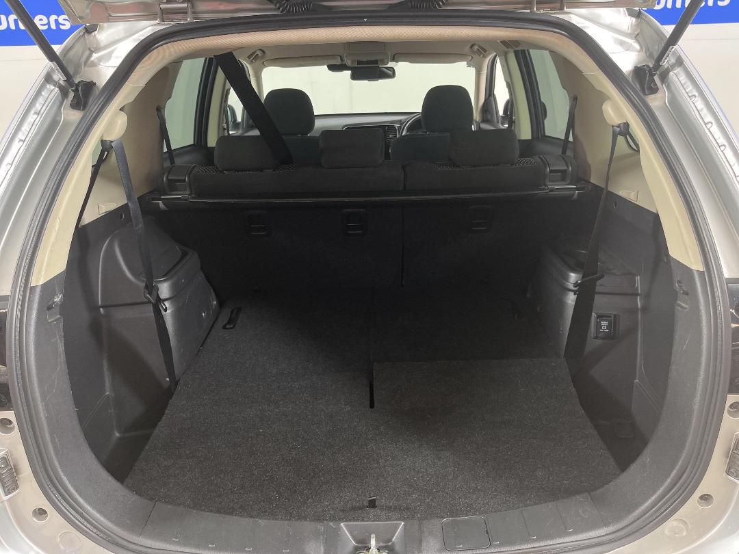 Photo '14' of Mitsubishi Outlander Photo '14' of Mitsubishi Outlander