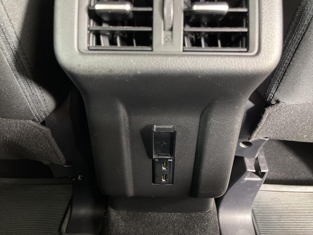 Photo '24' of Mitsubishi Outlander Photo '24' of Mitsubishi Outlander