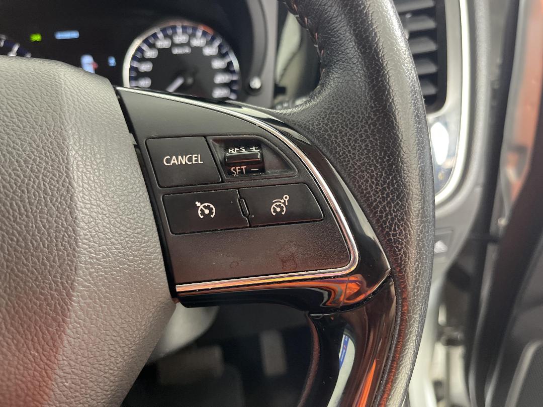 Photo '29' of Mitsubishi Outlander Photo '29' of Mitsubishi Outlander