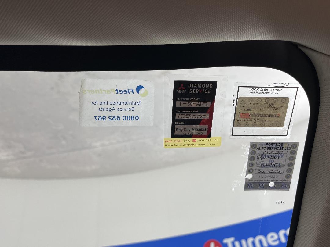 Photo '31' of Mitsubishi Outlander Photo '31' of Mitsubishi Outlander