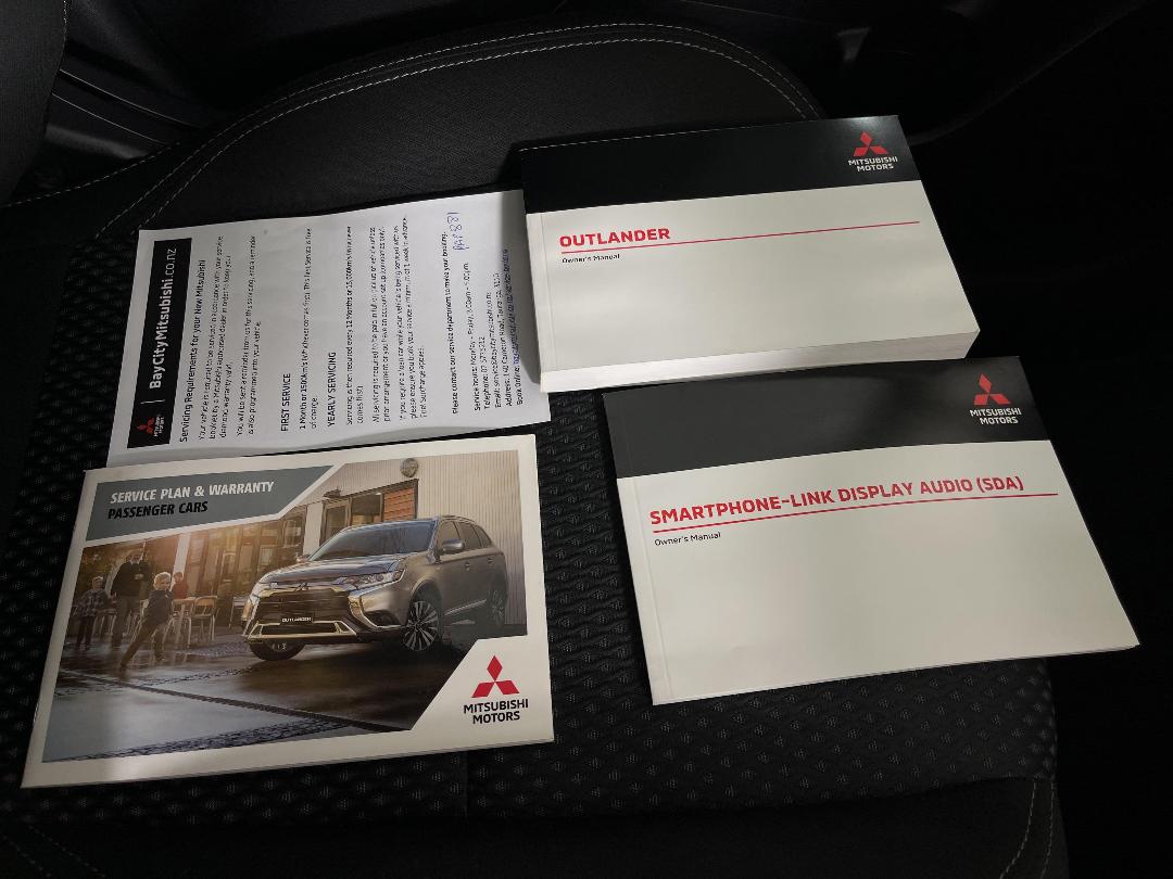 Photo '33' of Mitsubishi Outlander Photo '33' of Mitsubishi Outlander