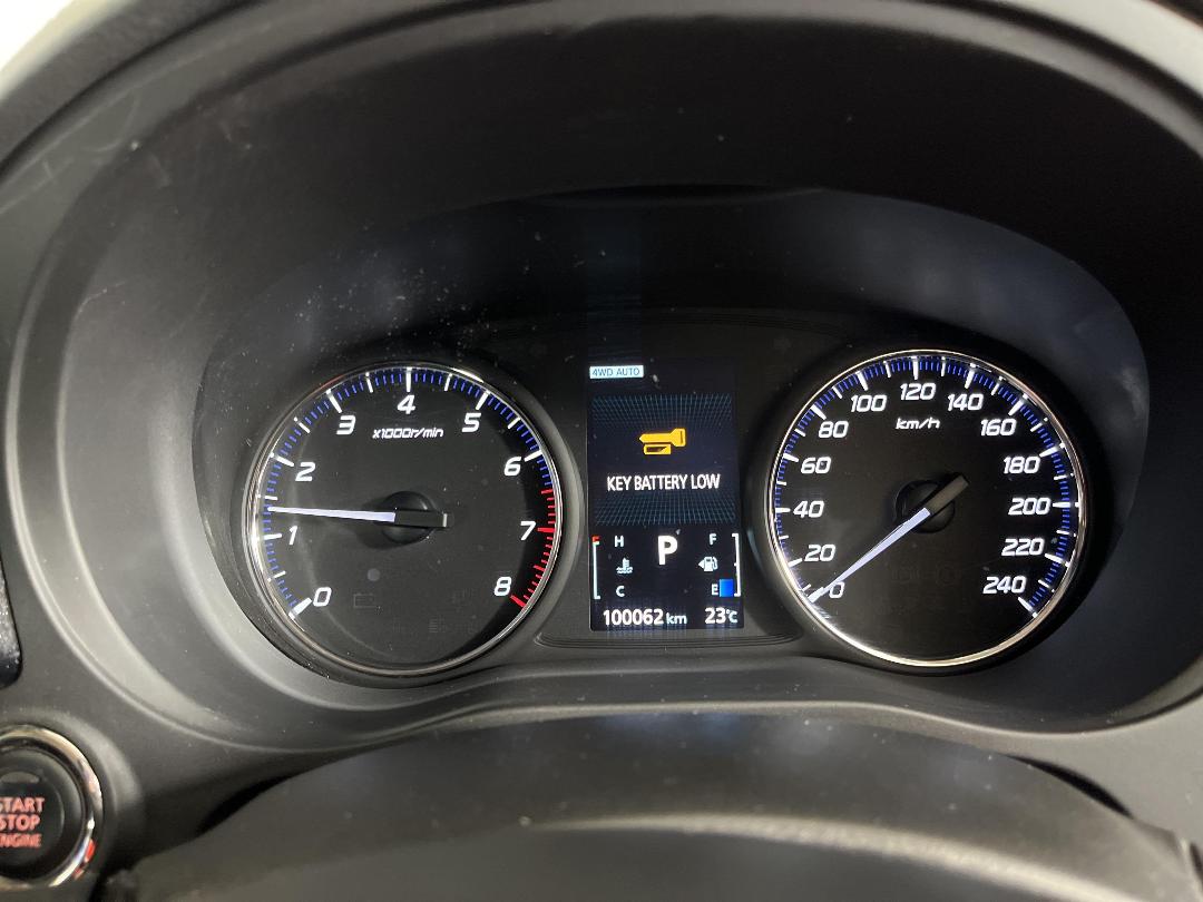 Photo '21' of Mitsubishi Outlander