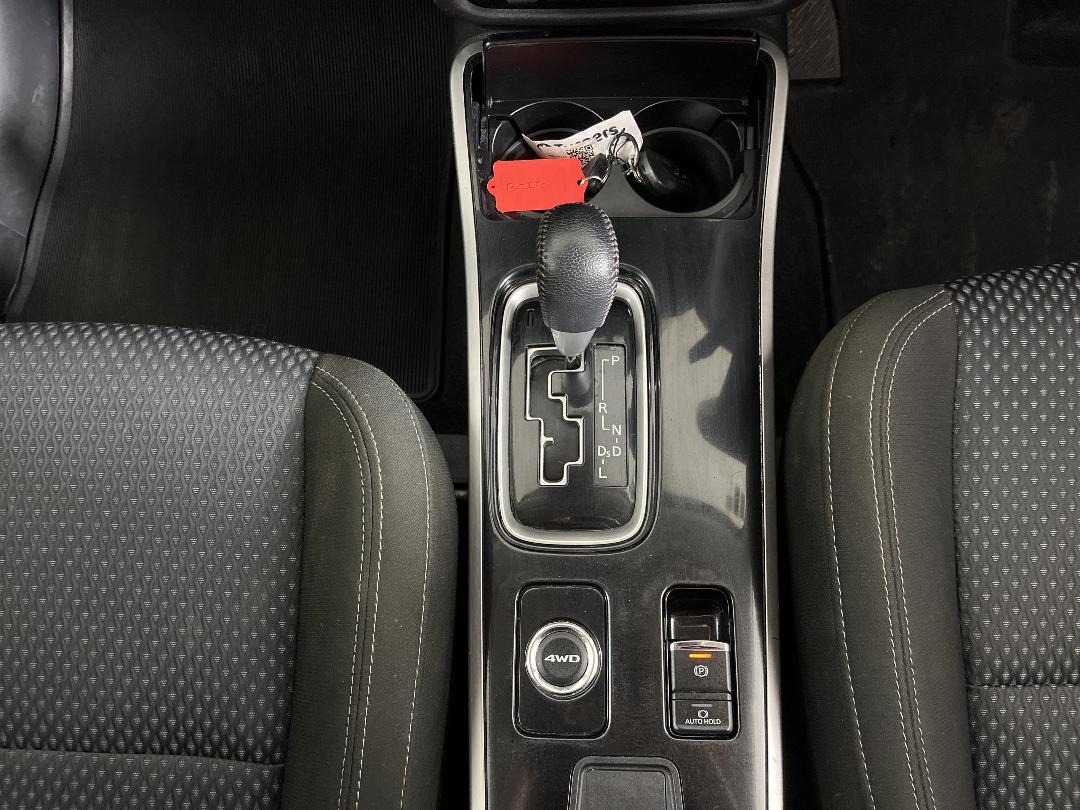 Photo '23' of Mitsubishi Outlander