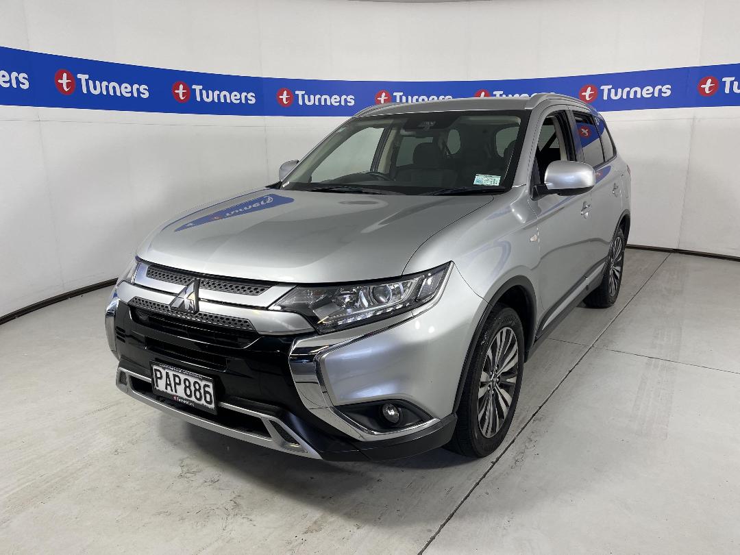 Photo '4' of Mitsubishi Outlander