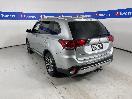 Thumbnail '5' of Mitsubishi Outlander