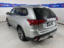 Thumbnail '5' of Mitsubishi Outlander