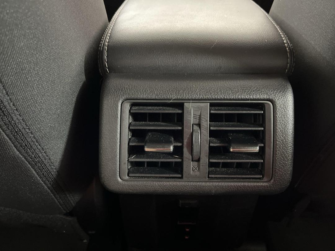 Photo '24' of Mitsubishi Outlander Photo '24' of Mitsubishi Outlander