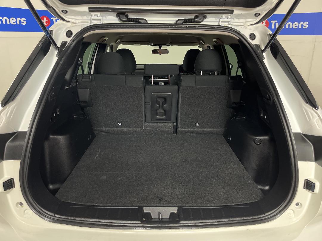 Photo '14' of Mitsubishi Outlander