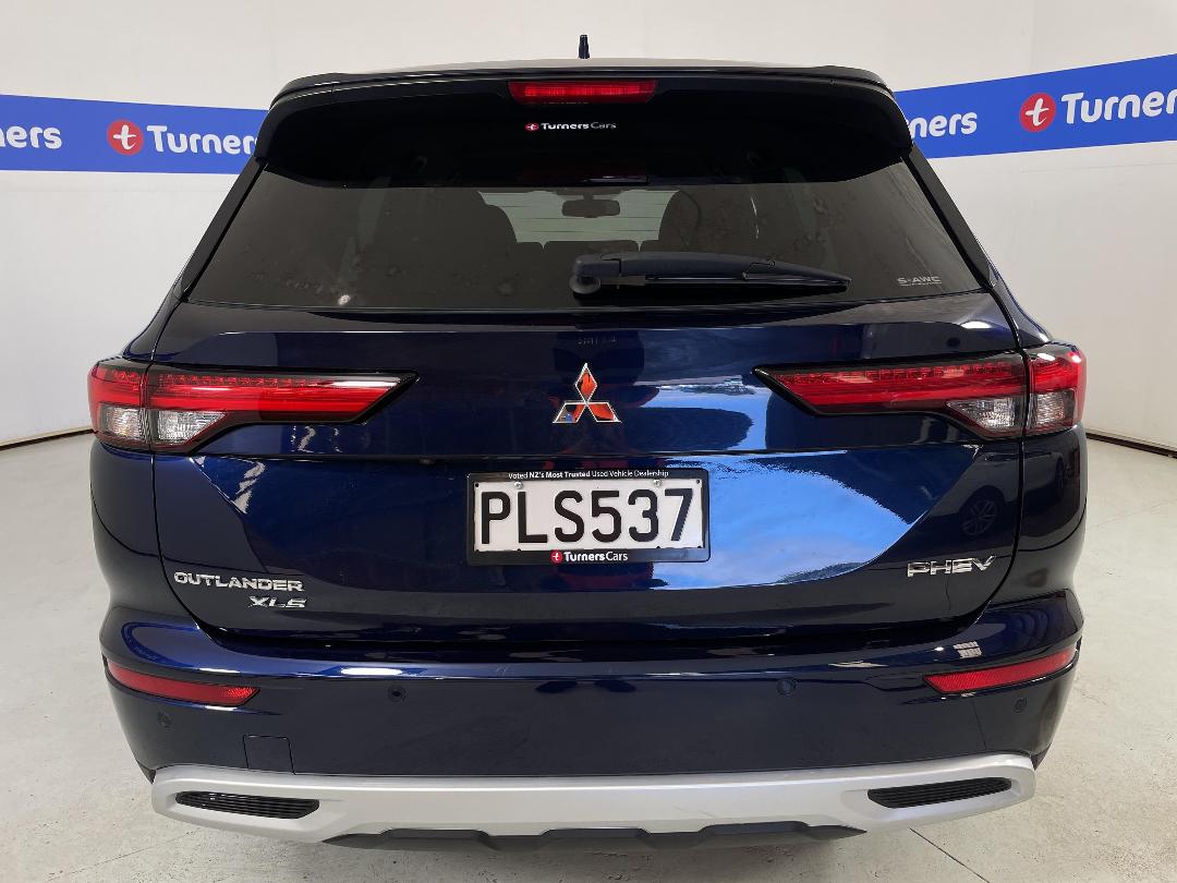 Photo '6' of Mitsubishi Outlander