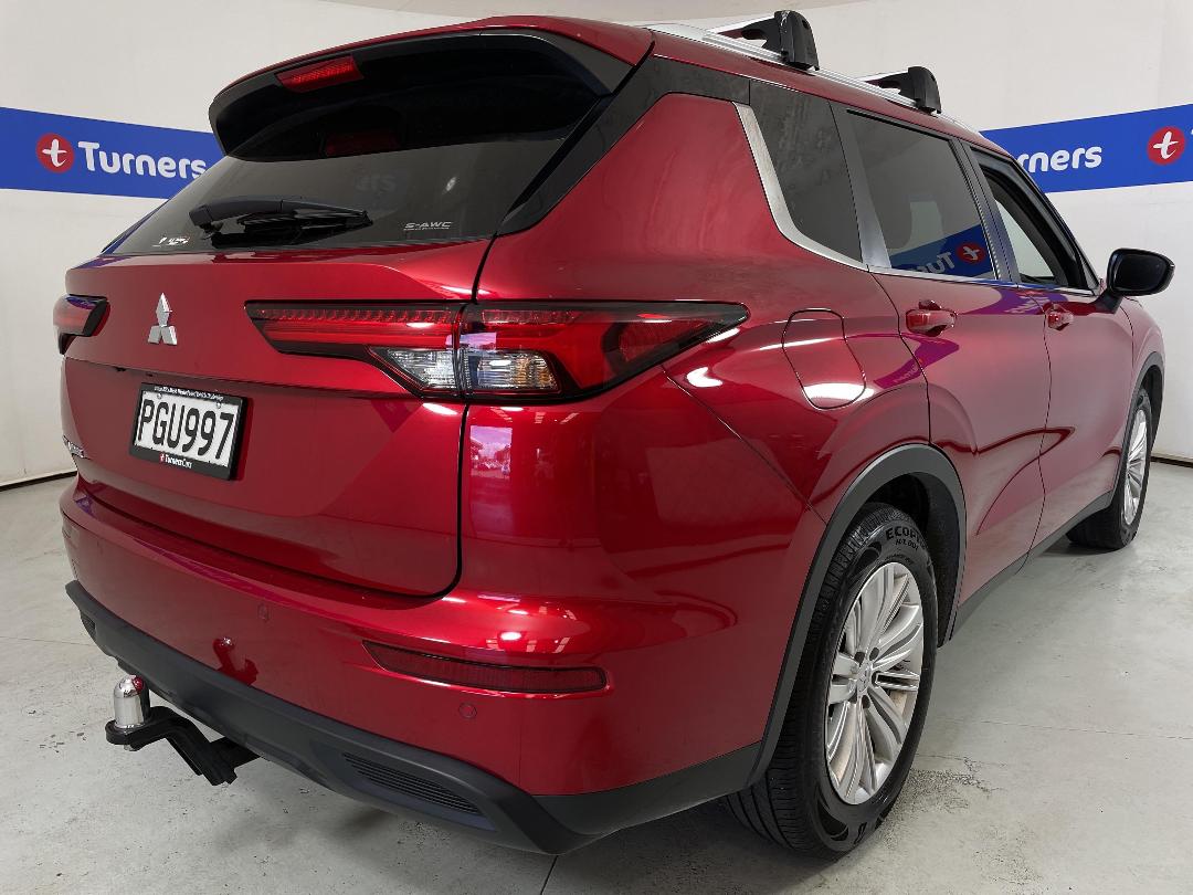 Photo '7' of Mitsubishi Outlander