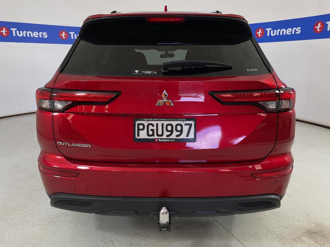 Photo '6' of Mitsubishi Outlander