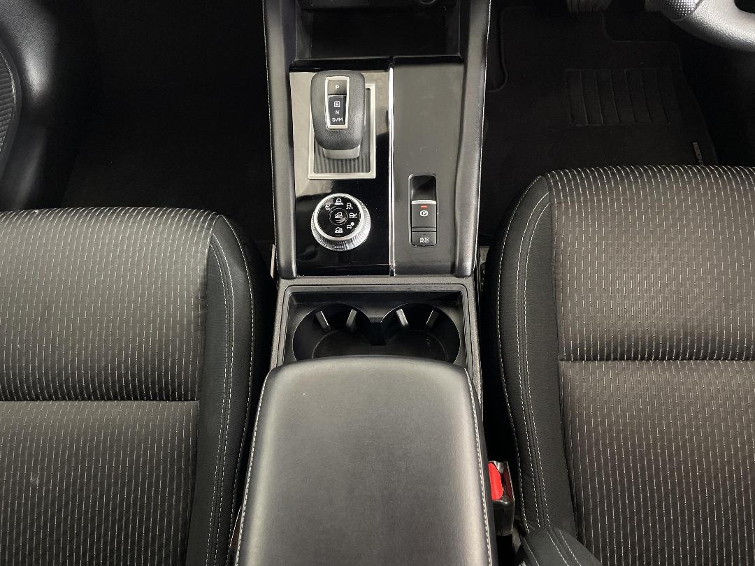 Photo '18' of Mitsubishi Outlander