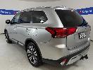 Thumbnail '5' of Mitsubishi Outlander