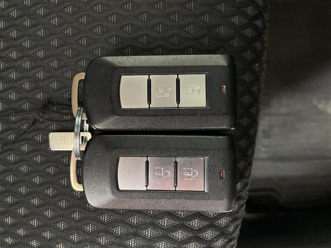 Photo '22' of Mitsubishi Outlander