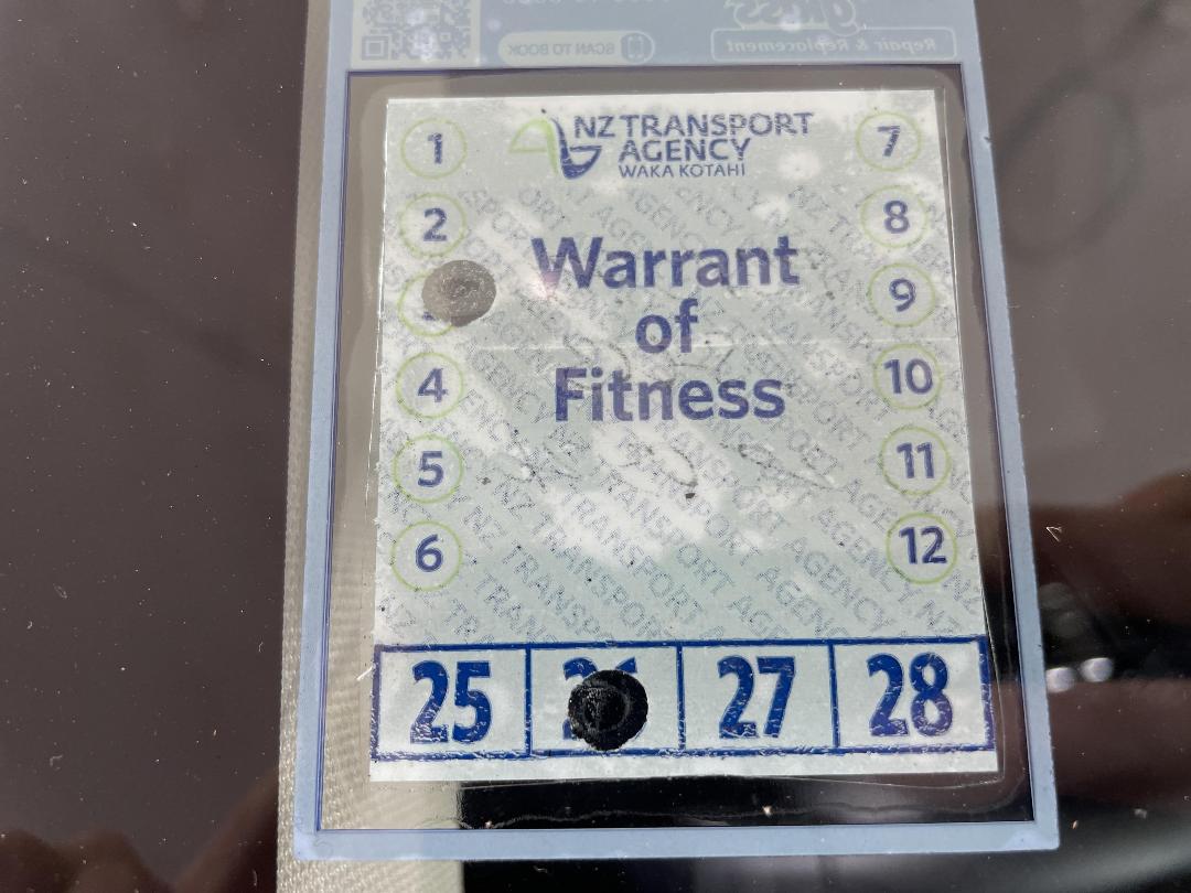 Photo '24' of Mitsubishi Outlander