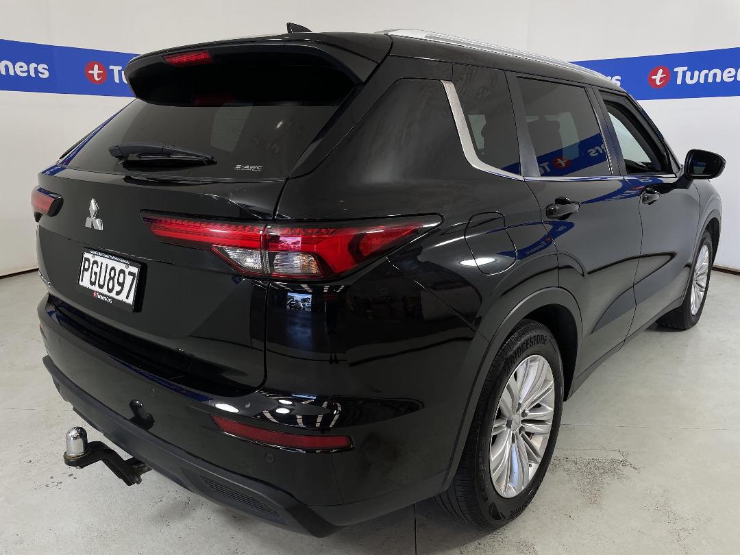 Photo '7' of Mitsubishi Outlander