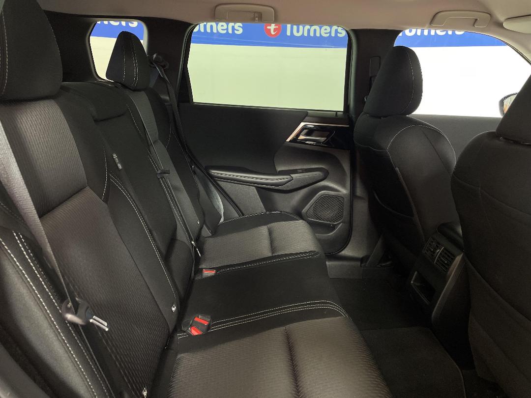 Photo '20' of Mitsubishi Outlander