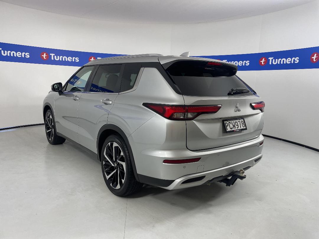 Photo '5' of Mitsubishi Outlander