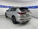 Thumbnail '5' of Mitsubishi Outlander