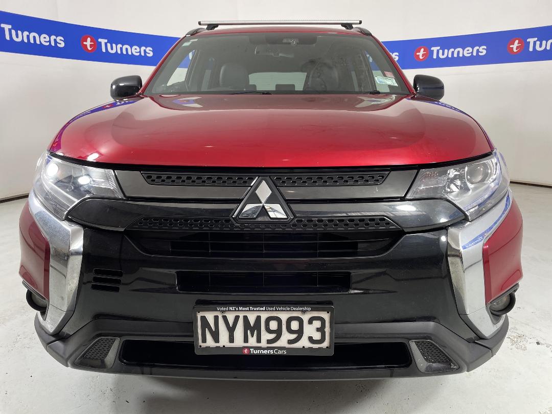 Photo '2' of Mitsubishi Outlander Photo '2' of Mitsubishi Outlander