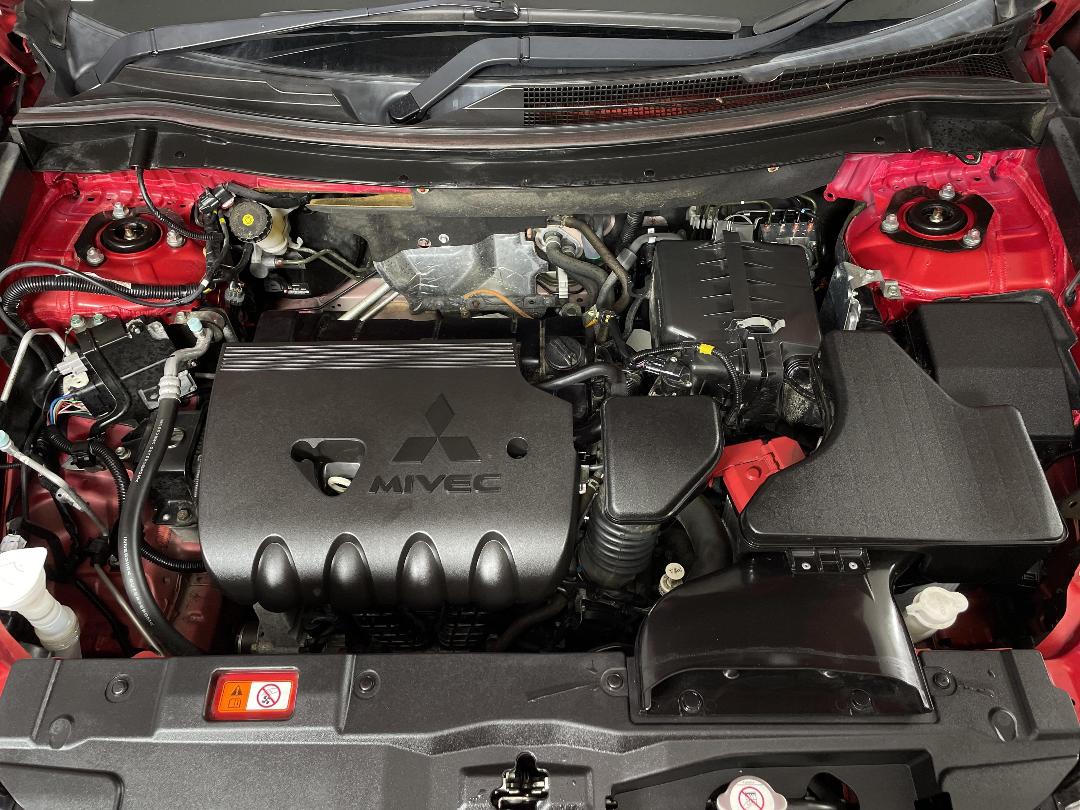 Photo '13' of Mitsubishi Outlander Photo '13' of Mitsubishi Outlander