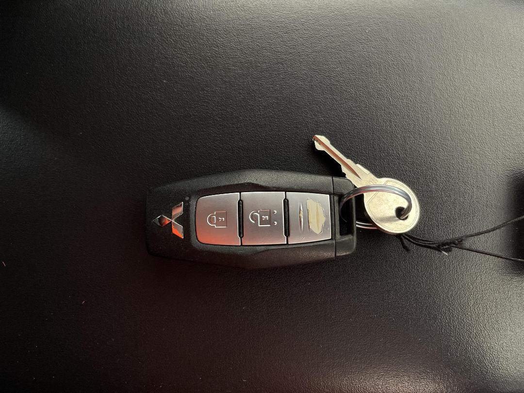 Photo '22' of Mitsubishi Outlander Photo '22' of Mitsubishi Outlander