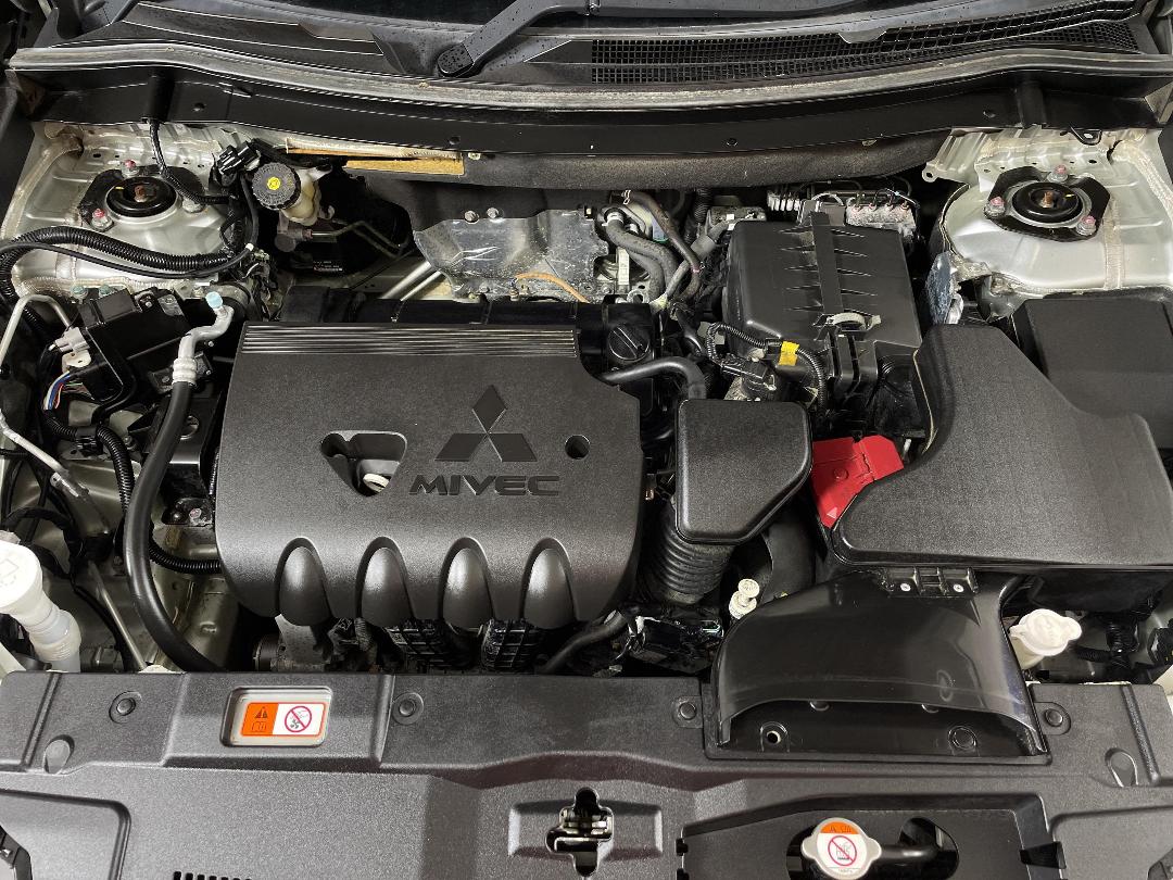 Photo '13' of Mitsubishi Outlander Photo '13' of Mitsubishi Outlander