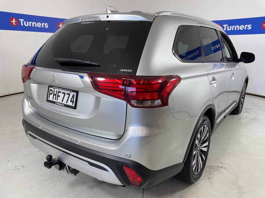 Photo '7' of Mitsubishi Outlander Photo '7' of Mitsubishi Outlander