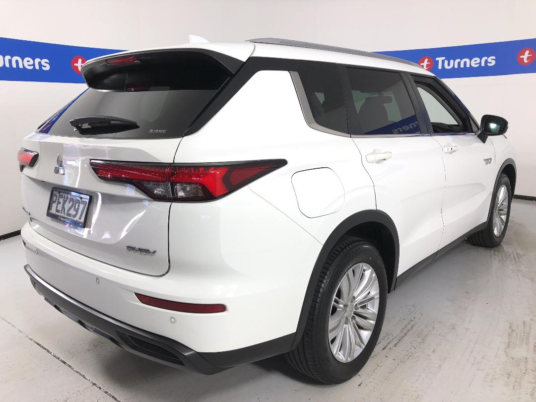 Photo '7' of Mitsubishi Outlander