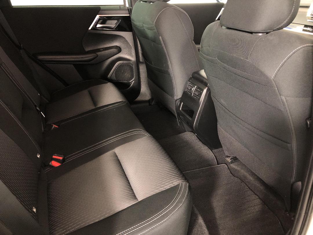 Photo '20' of Mitsubishi Outlander