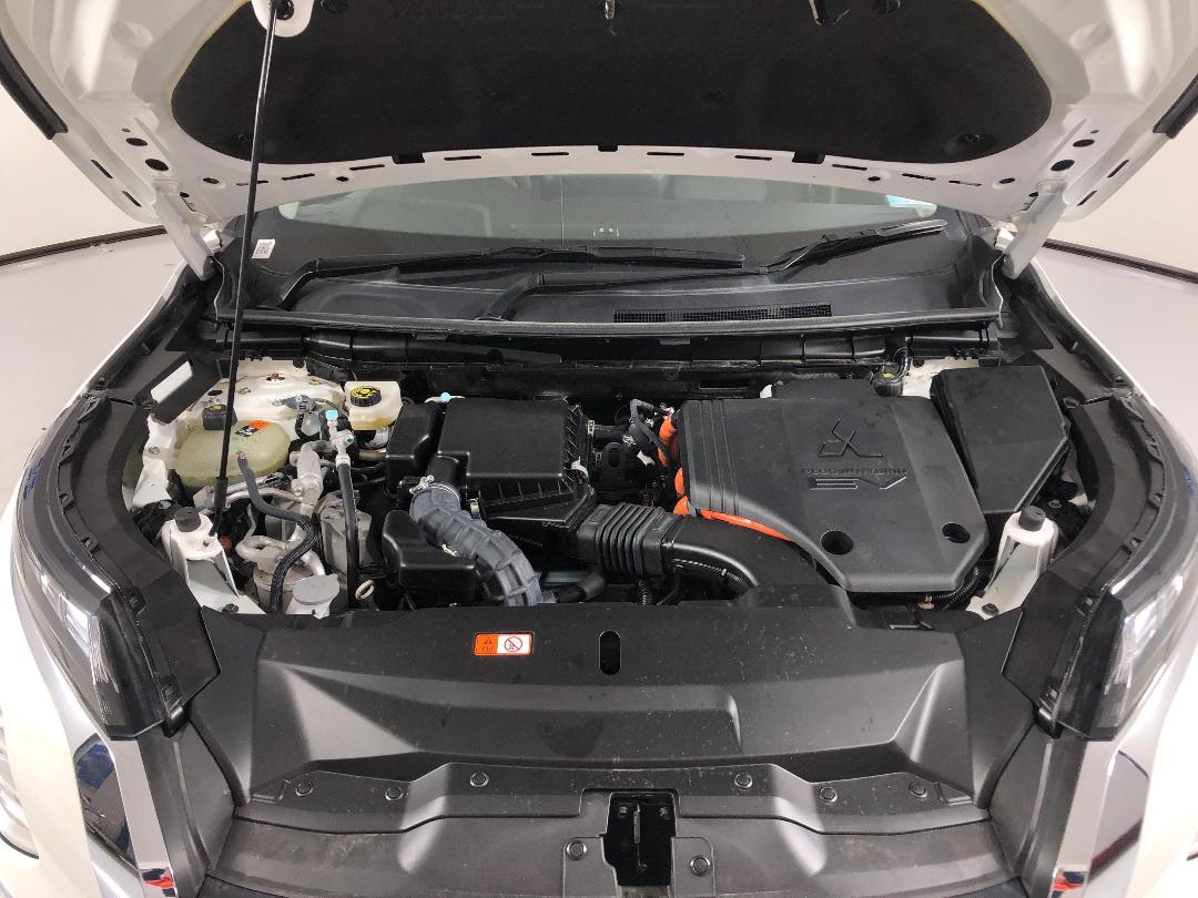 Photo '13' of Mitsubishi Outlander