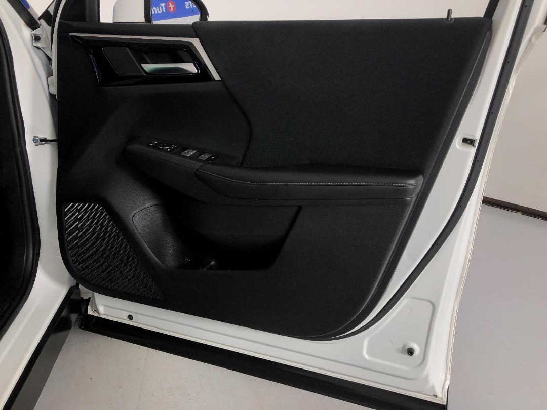 Photo '15' of Mitsubishi Outlander