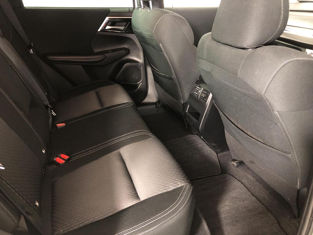 Photo '20' of Mitsubishi Outlander