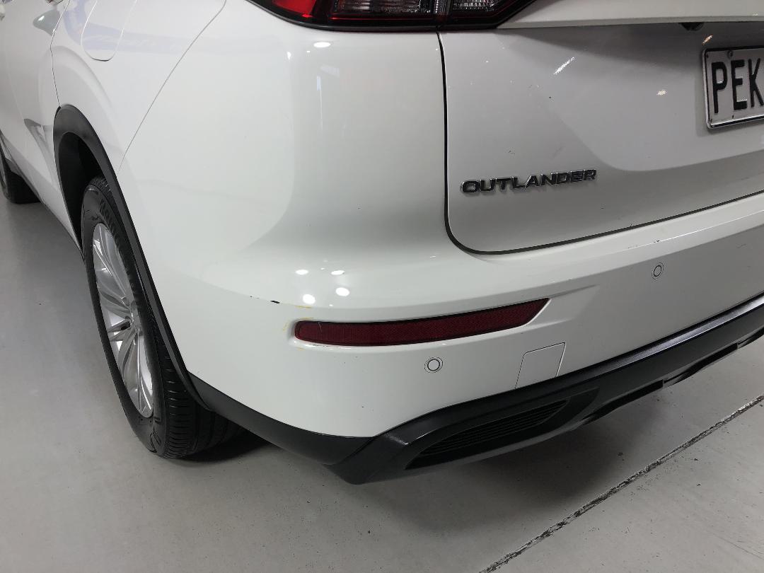 Photo '25' of Mitsubishi Outlander