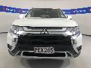 Thumbnail '2' of Mitsubishi Outlander