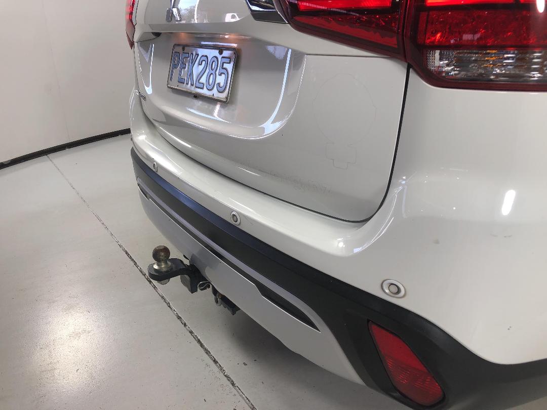 Photo '25' of Mitsubishi Outlander