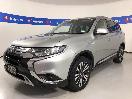 Thumbnail '4' of Mitsubishi Outlander