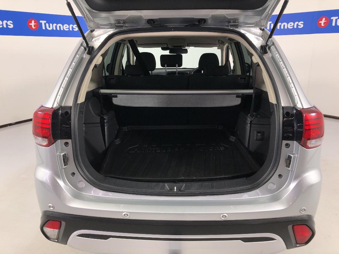 Photo '14' of Mitsubishi Outlander Photo '14' of Mitsubishi Outlander