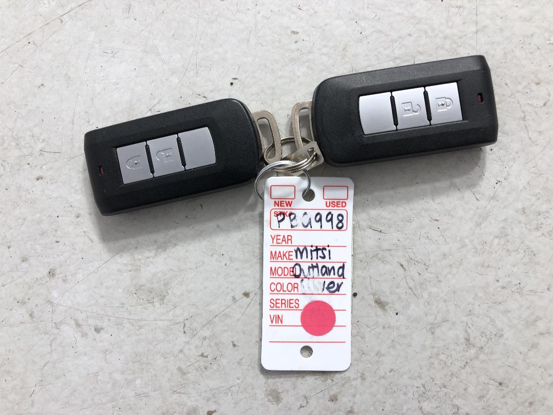 Photo '22' of Mitsubishi Outlander Photo '22' of Mitsubishi Outlander