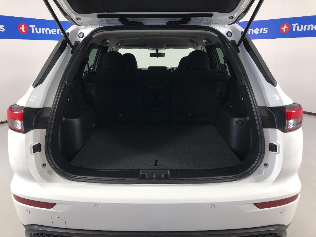 Photo '14' of Mitsubishi Outlander Photo '14' of Mitsubishi Outlander