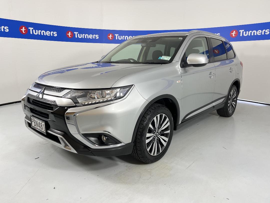 Photo '4' of Mitsubishi Outlander