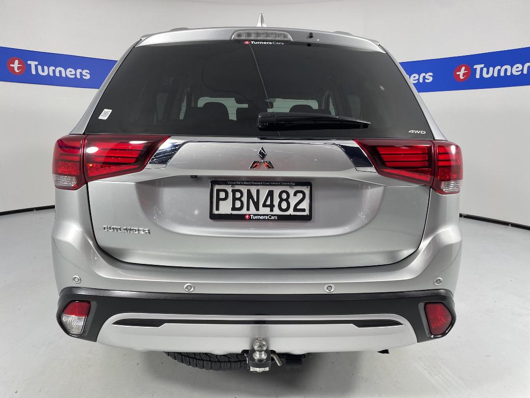 Photo '6' of Mitsubishi Outlander Photo '6' of Mitsubishi Outlander